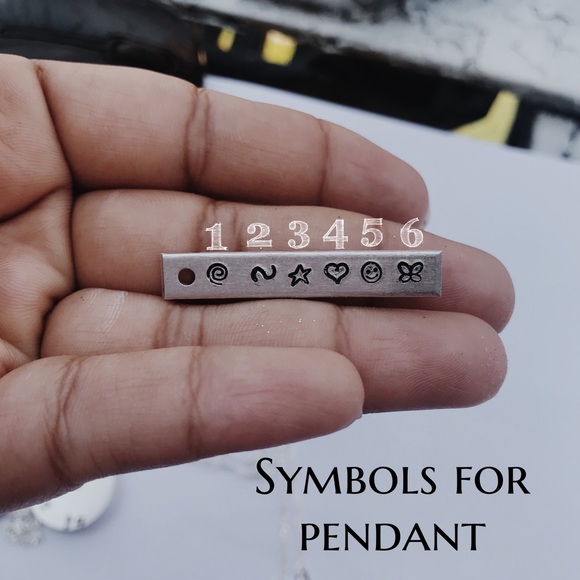  Custom Engrave Name Necklace - Picture 5 of 6